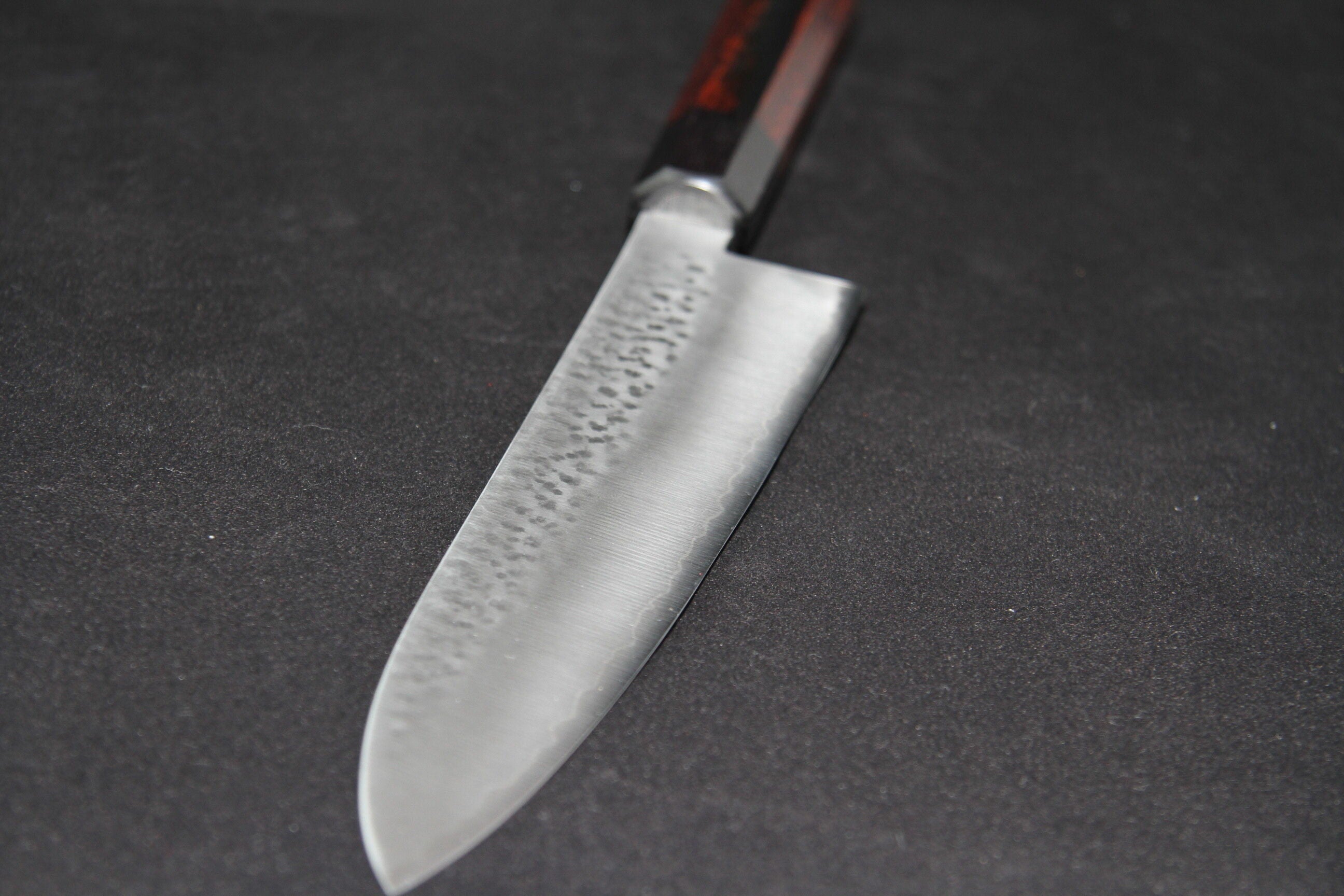 刀和 ツバ付きシェフナイフ 18cm / 21cm レッド TOWA