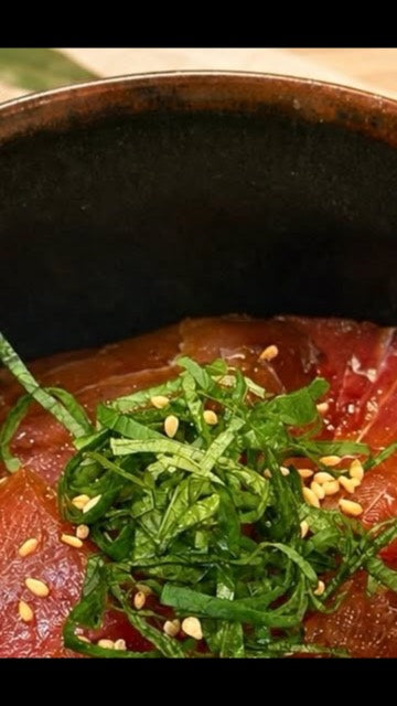 魚君UOKIMI柳刃包丁でマグロを切って仕上げた鉄火丼の公式アンバサダー投稿